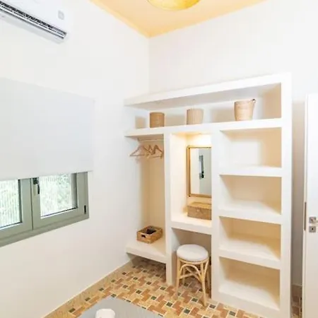 Vakantiehuis Laina In Pothia, *